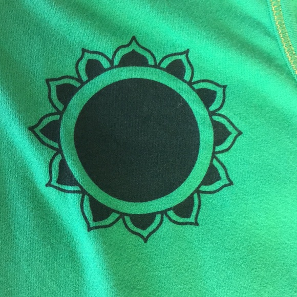 Tulaa Green Tank Top L - Picture 5 of 7